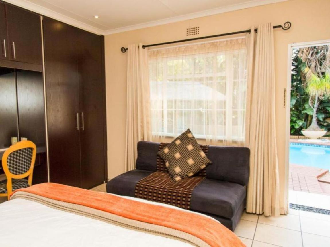 Sollunaa Guesthouse Sandton Pokoj fotografie